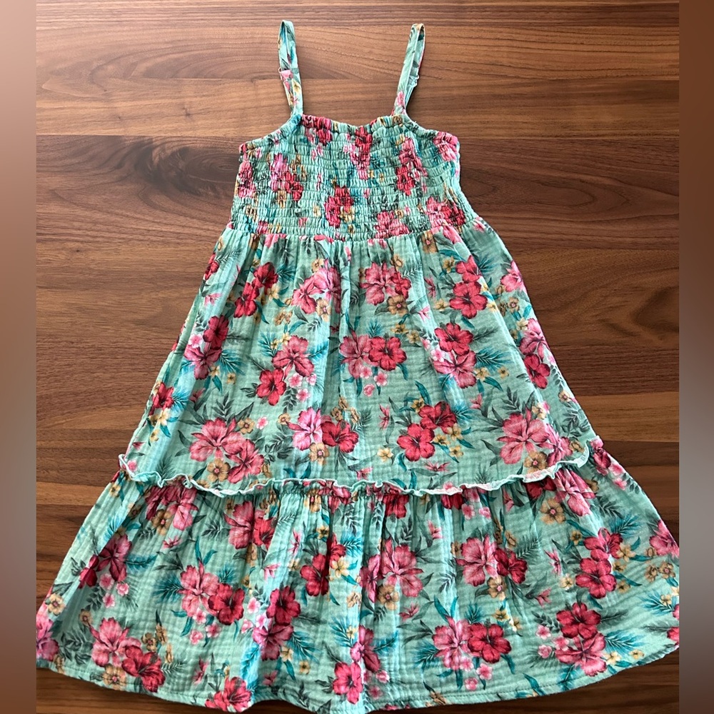 FEATHER 4 ARROW DRESS SIZE 6/7 EUC